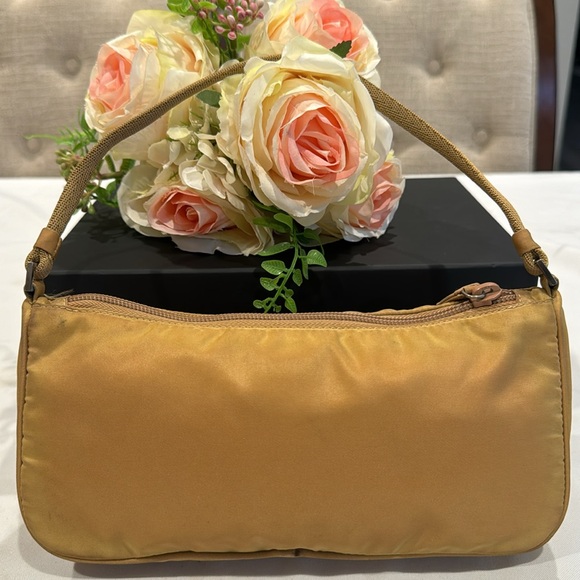 Authentic Prada mini shoulder bag - Picture 2 of 13